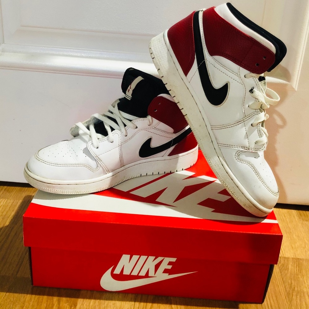 COPY - Jordan 1 Mid White Black Gym Red